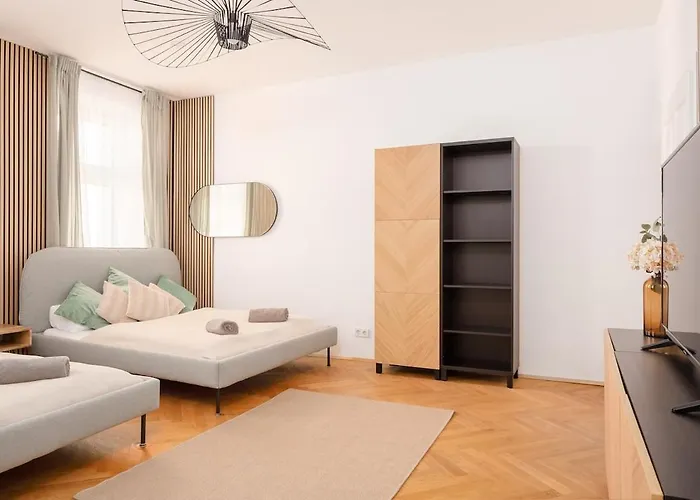 Διαμέρισμα 16 Guests I 4br I Near Danube I 5 Min To U1