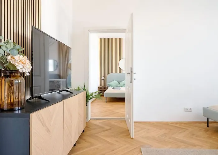 16 Guests I 4br I Near Danube I 5 Min To U1 Διαμέρισμα Βιέννη
