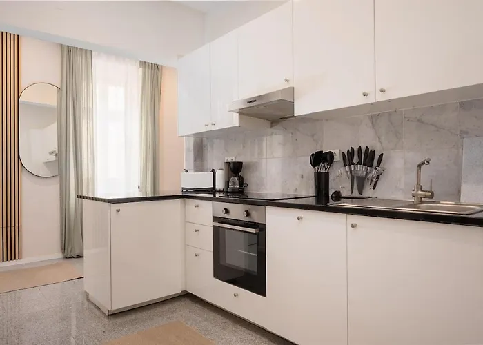 16 Guests I 4br I Near Danube I 5 Min To U1 * Βιέννη