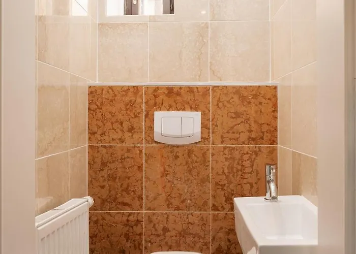 16 Guests I 4br I Near Danube I 5 Min To U1 Διαμέρισμα